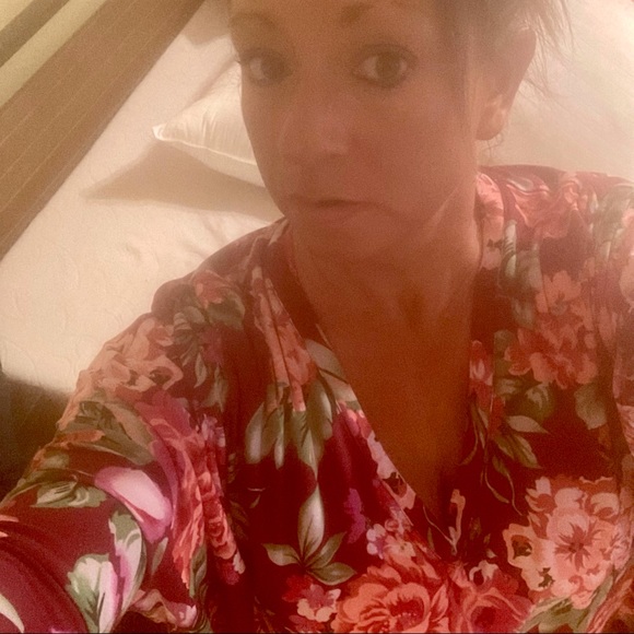 NEW LISTING‼️SHOW ME YOUR MUMU Tunic - Picture 9 of 13